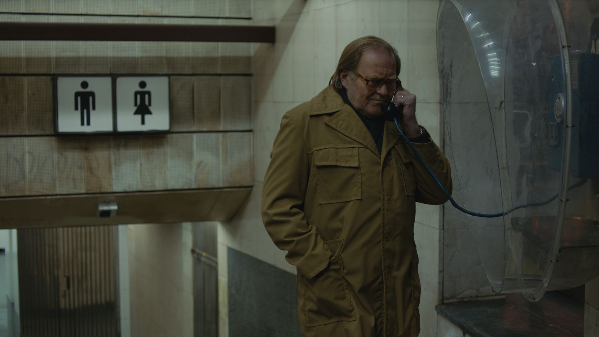 Ján Vlasák v seriáli Bez vedomia z dielne HBO.