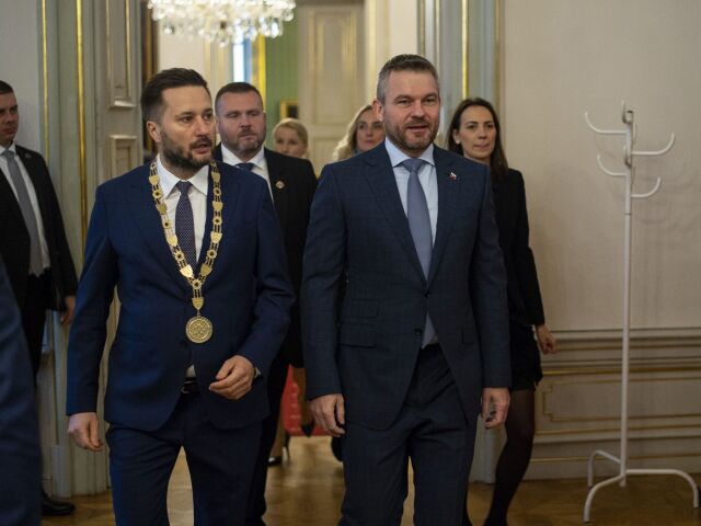 Bratislava, Vláda, Peter Pellegrini, Matúš Vallo