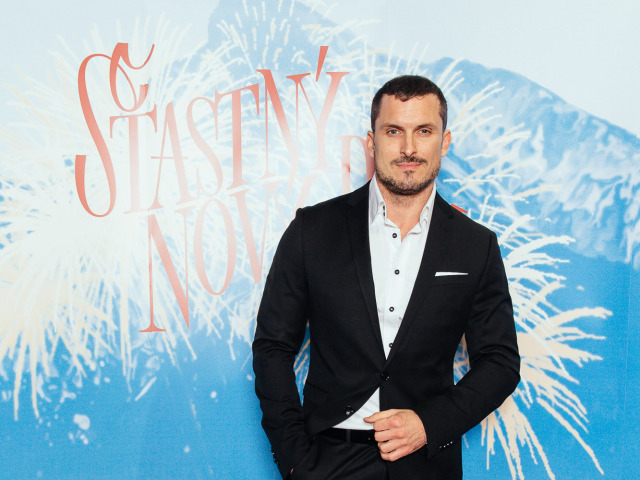 PF Herec Ján Koleník na filmovej premiére Šťastný nový rok. 