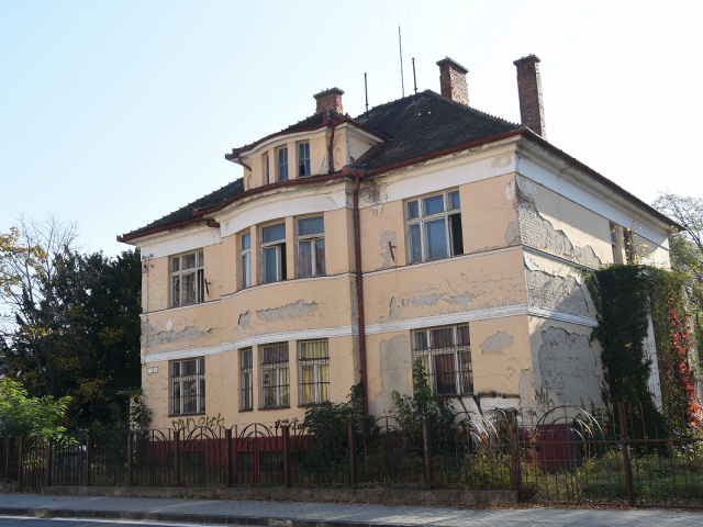 vila trenčín chátranie búranie dom vilka
