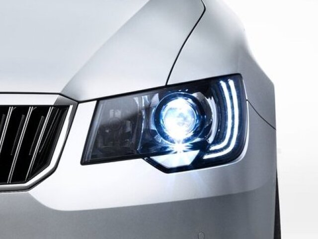 Škoda Superb - 2013