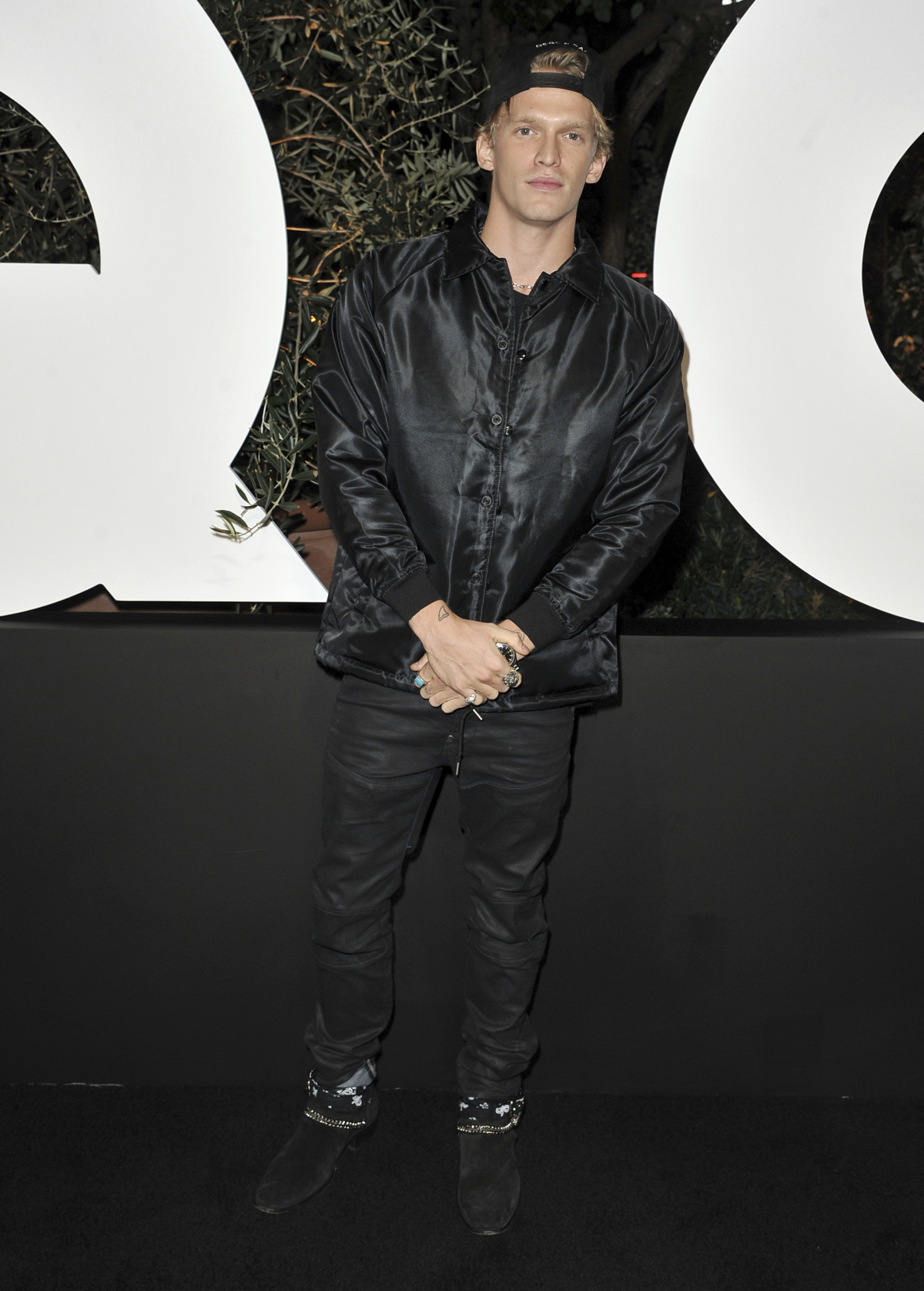 Spevák Cody Simpson tiež dorazil na akciu GQ's Men of the Year Celebration.