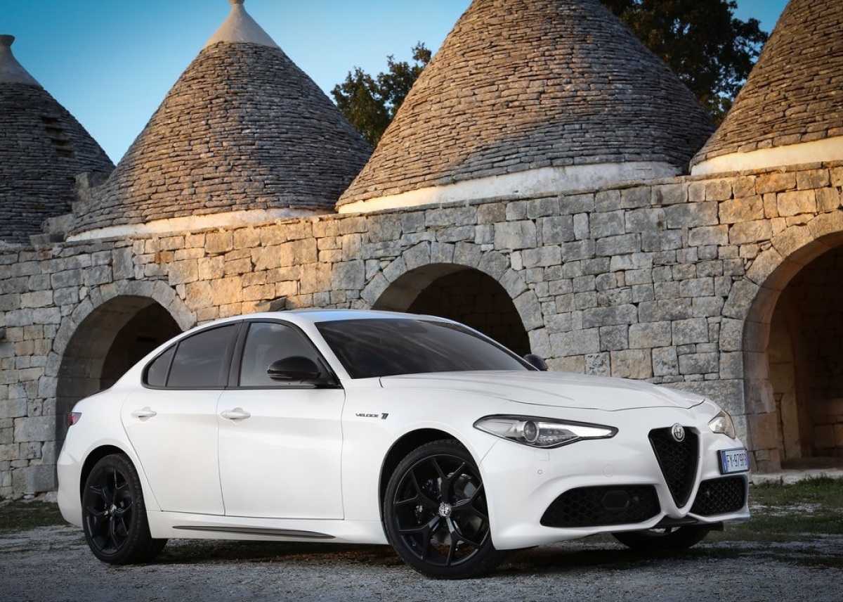 Alfa Romeo-Giulia-2020-1024-01