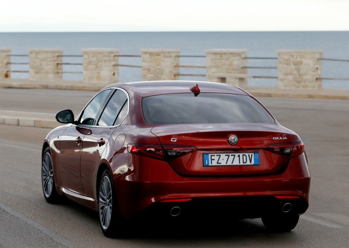 Alfa Romeo-Giulia-2020-1024-05