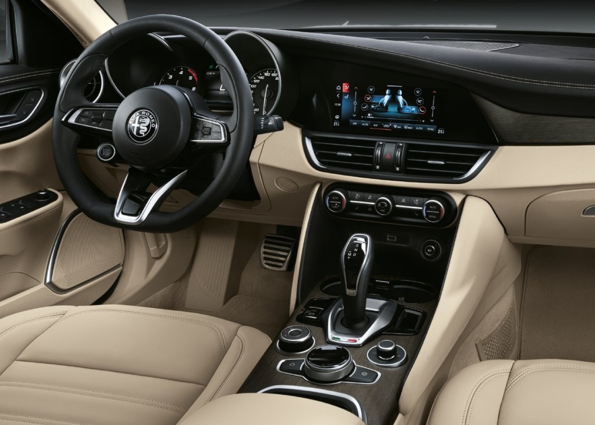 Alfa Romeo-Giulia-2020-1024-0c