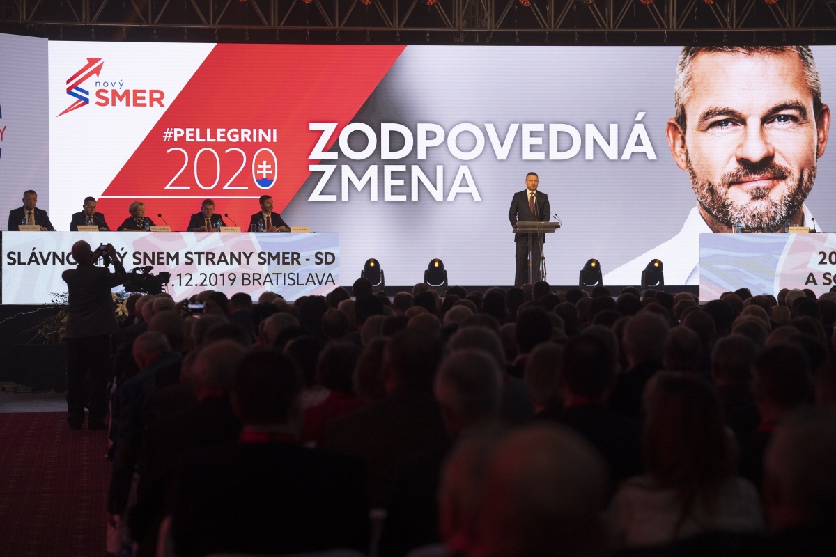 SR Bratislava politika Smer-SD snem slávnostný BAX