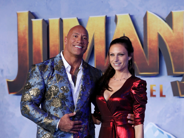 Herec Dwayne Johnson a jeho manželka Lauren Hashian.