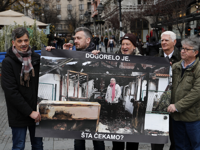Srbski novinari protest