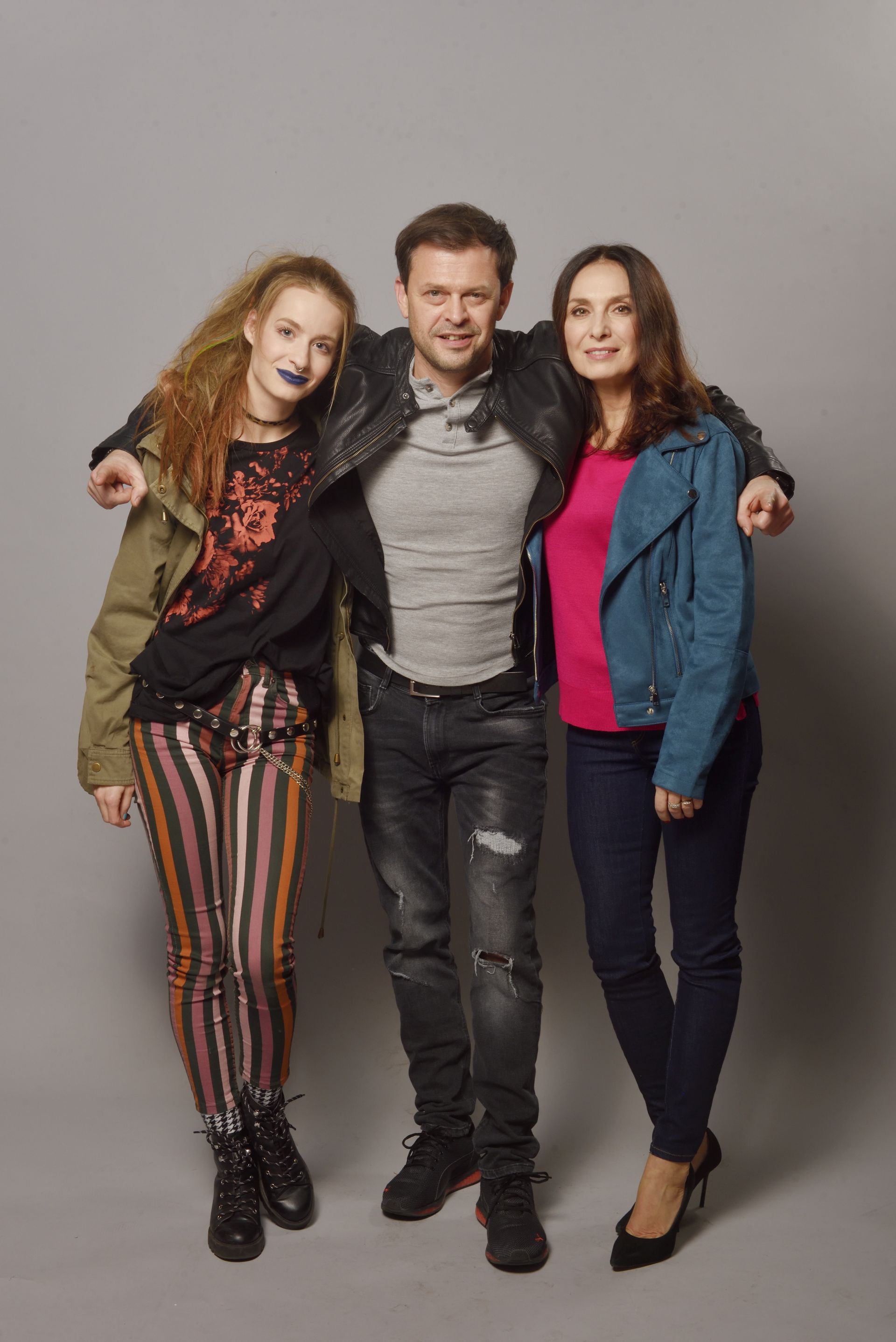 Simona Kollárová, Alexander Bárta a Henrieta Mičkovicová v seriáli Nový život.