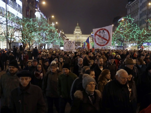 ČR Praha vláda premiér Babiš demonštrícia václavské námestie