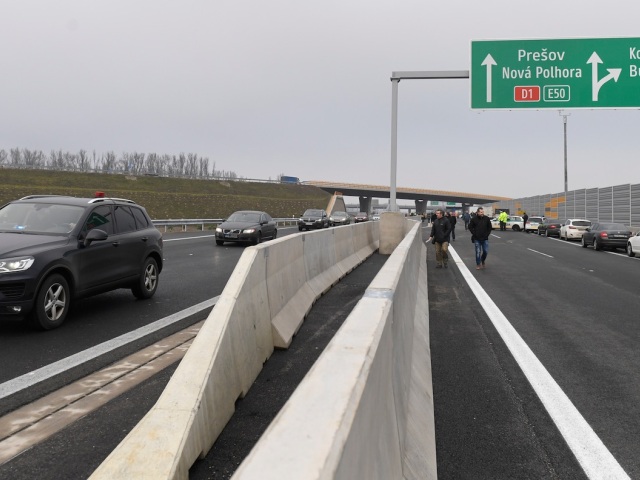 D1, Budimír, Bidovce
