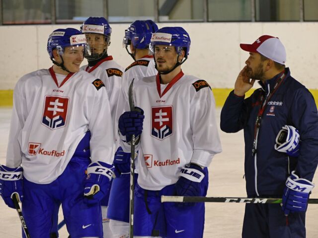 Oliver Okuliar, Maxim Čajkovi, Viliam Čacho