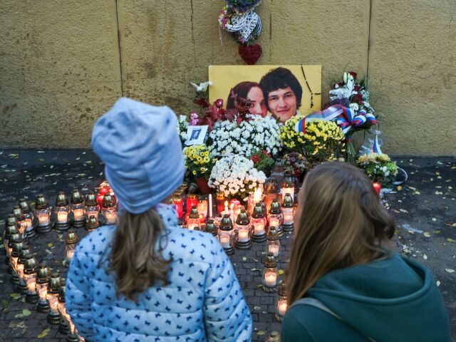 kuciak kušnírová námestie SNP bratislava sviečky pieta