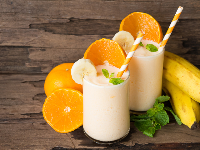 Pomarančové smoothie s banánom