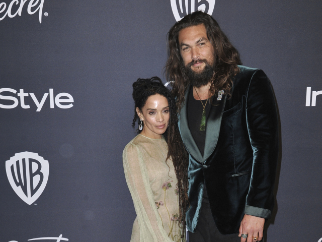 Herečka Lisa Bonet a jej manžel Jason Momoa spoločne - od hlavy po päty v značke Fendi.  
