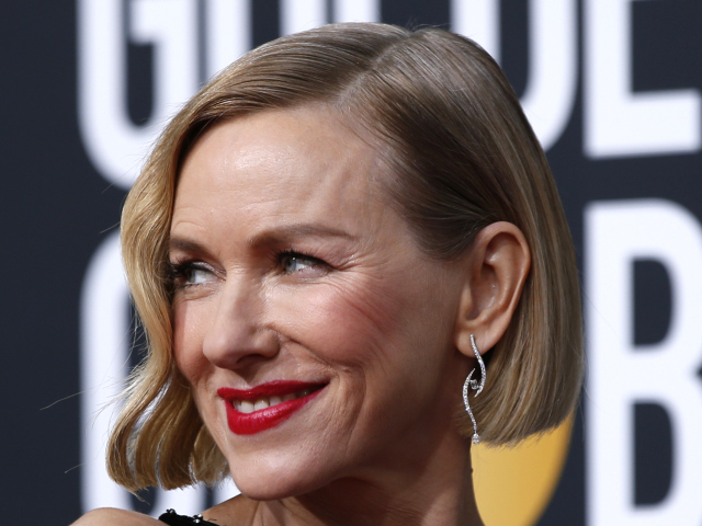 Naomi Watts, 12 najlepších lookov Zlatých glóbusov