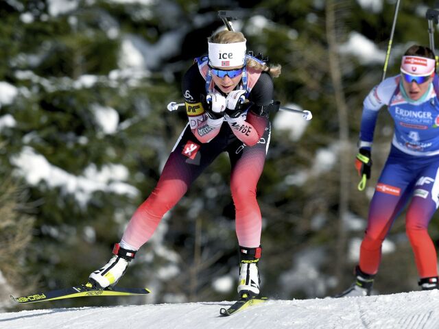 Paulína Fialková, Tiril Eckhoffová