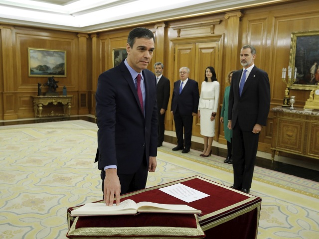 Španielsko / Pedro Sánchez / Filip VI. / prísaha /