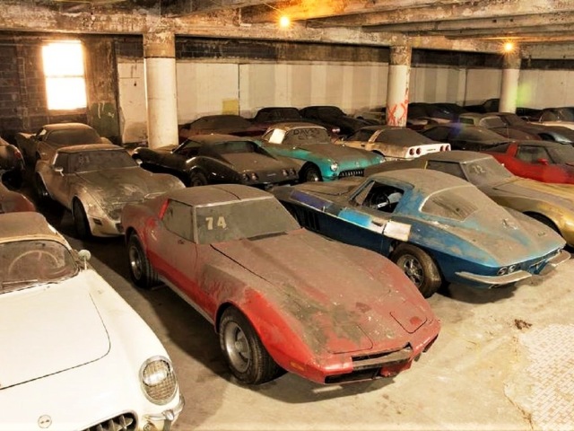 Chevrolet Corvette - zachránená zbierka 36 kusov