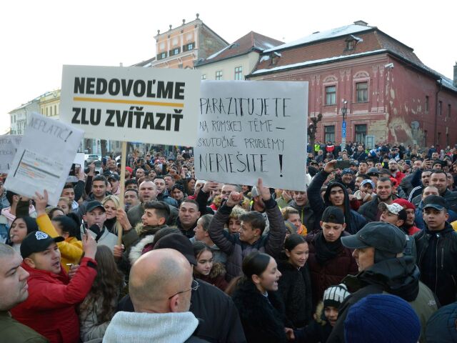 PROTEST: Postavme sa nenávisti a extrémistom