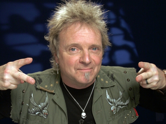 Záber z roku 2010: Bubeník Joey Kramer z formácie Aerosmith na archívnom zábere.