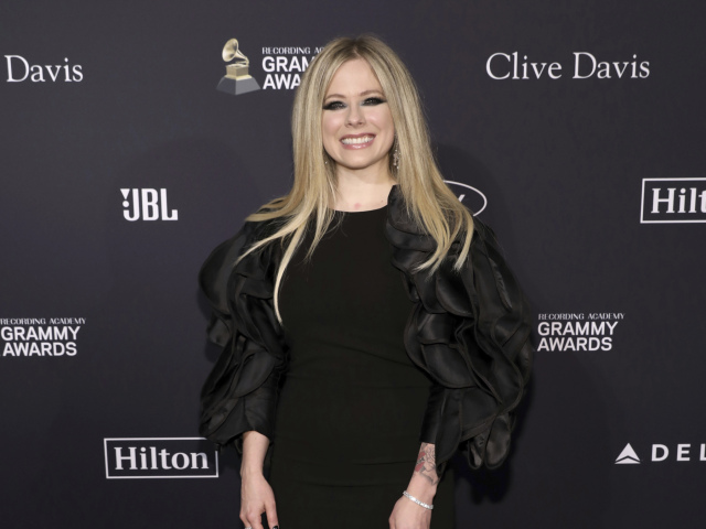 Speváčka Avril Lavigne.