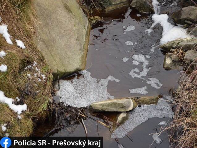 potok / Stráň /