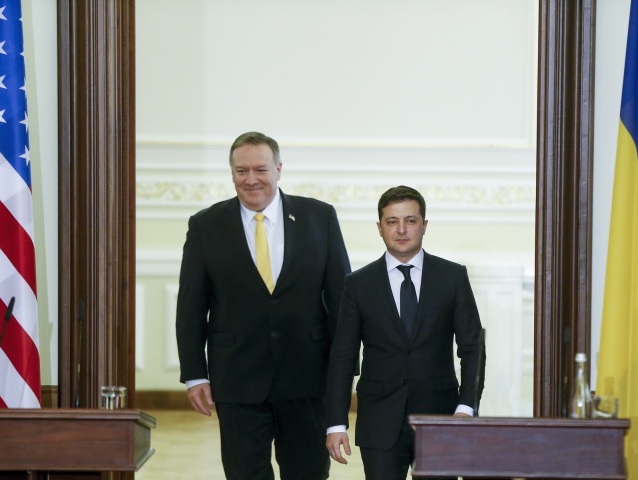 Volodymyr Zelenský / Mike Pompeo /