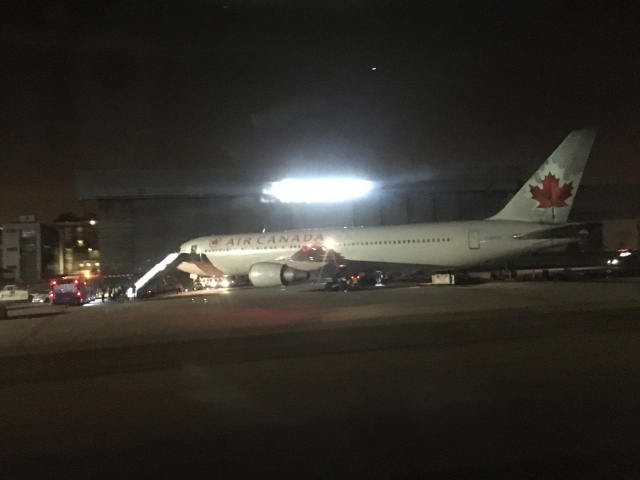 lietadlo španielsko madrid letisko núdzové pristátie kanadský boeing 767
