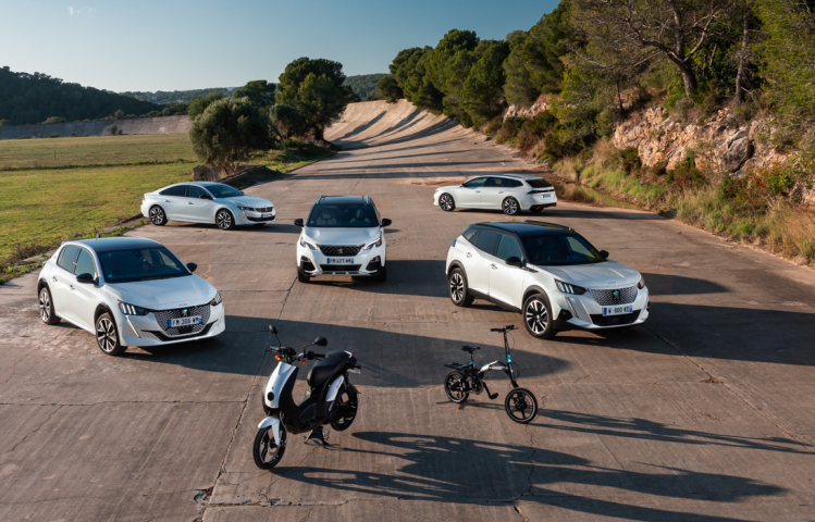 Peugeot e-208, 3008 HYBRID4, 508 HYBRID, e-2008