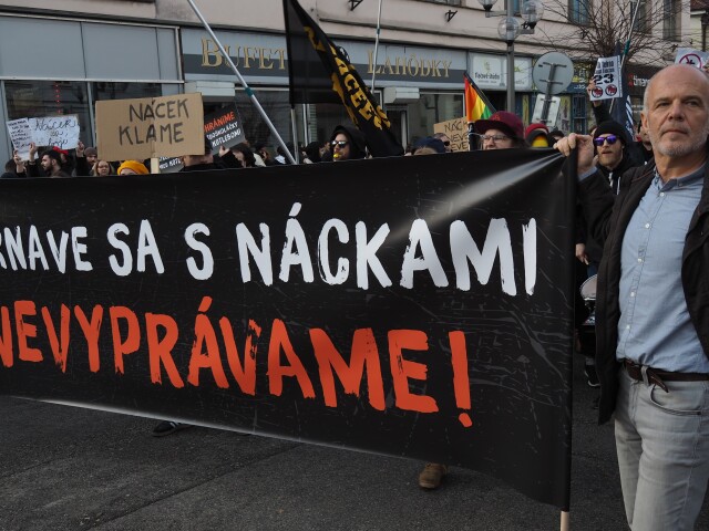 Postavme sa nenávisti a extrémistom, Trnava, protest, Kotleba