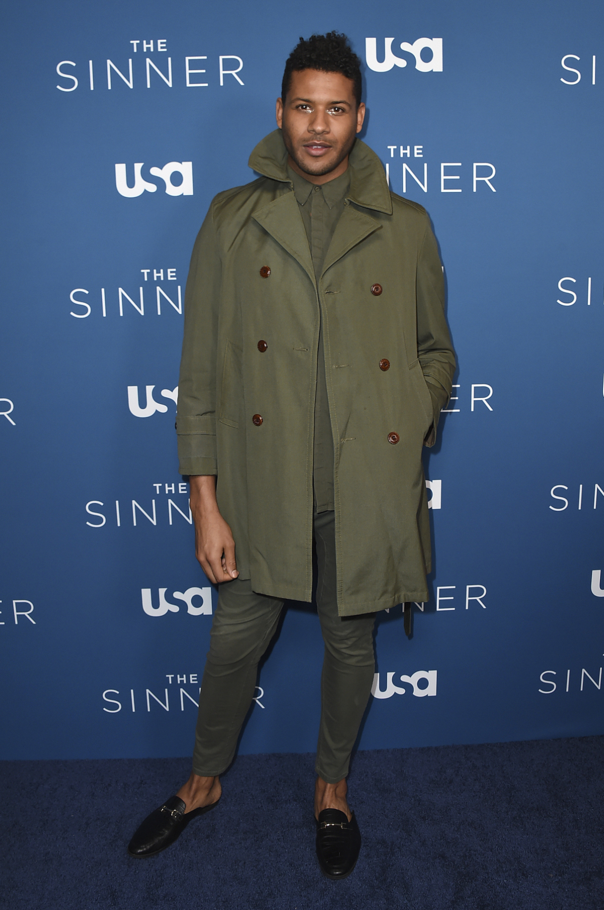 Herec Jeffrey Bowyer-Chapman.