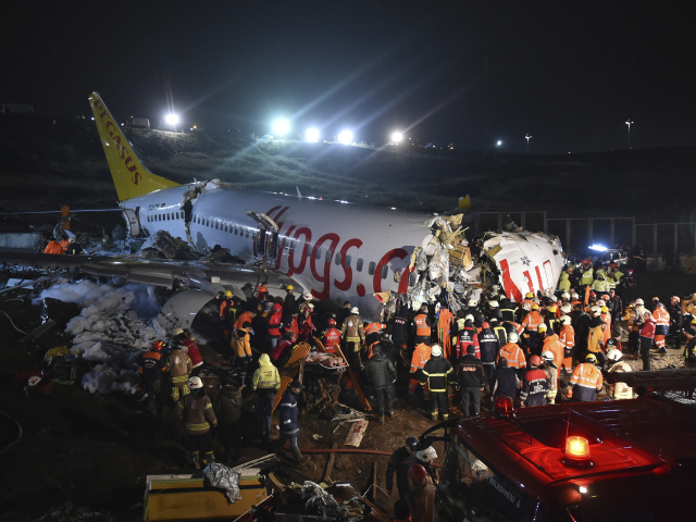 turecko lietadlo boeing nehoda istanbul