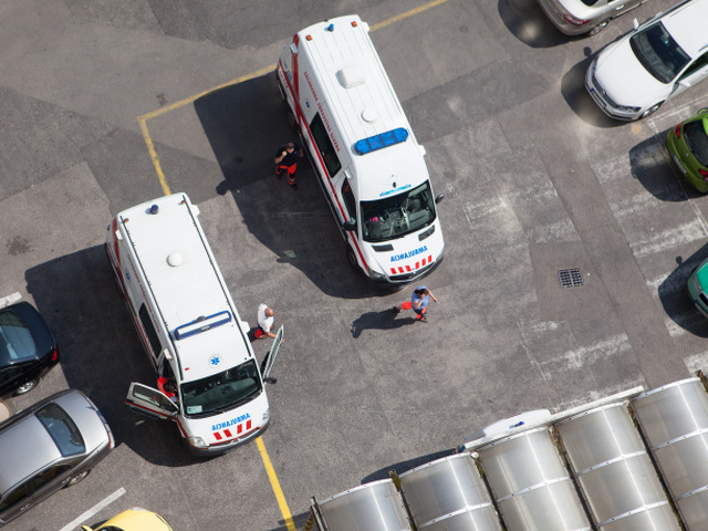 pocasie, teplo, sanitka, ambulancia, urgentny prijem