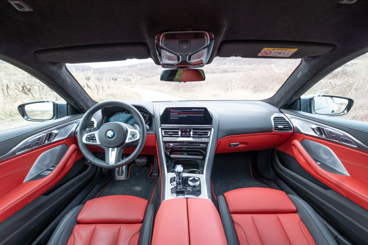 BMW M850i