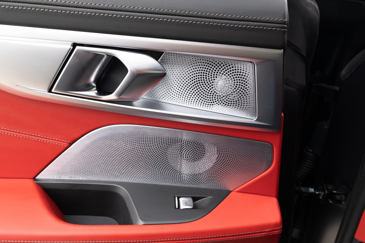 BMW M850i