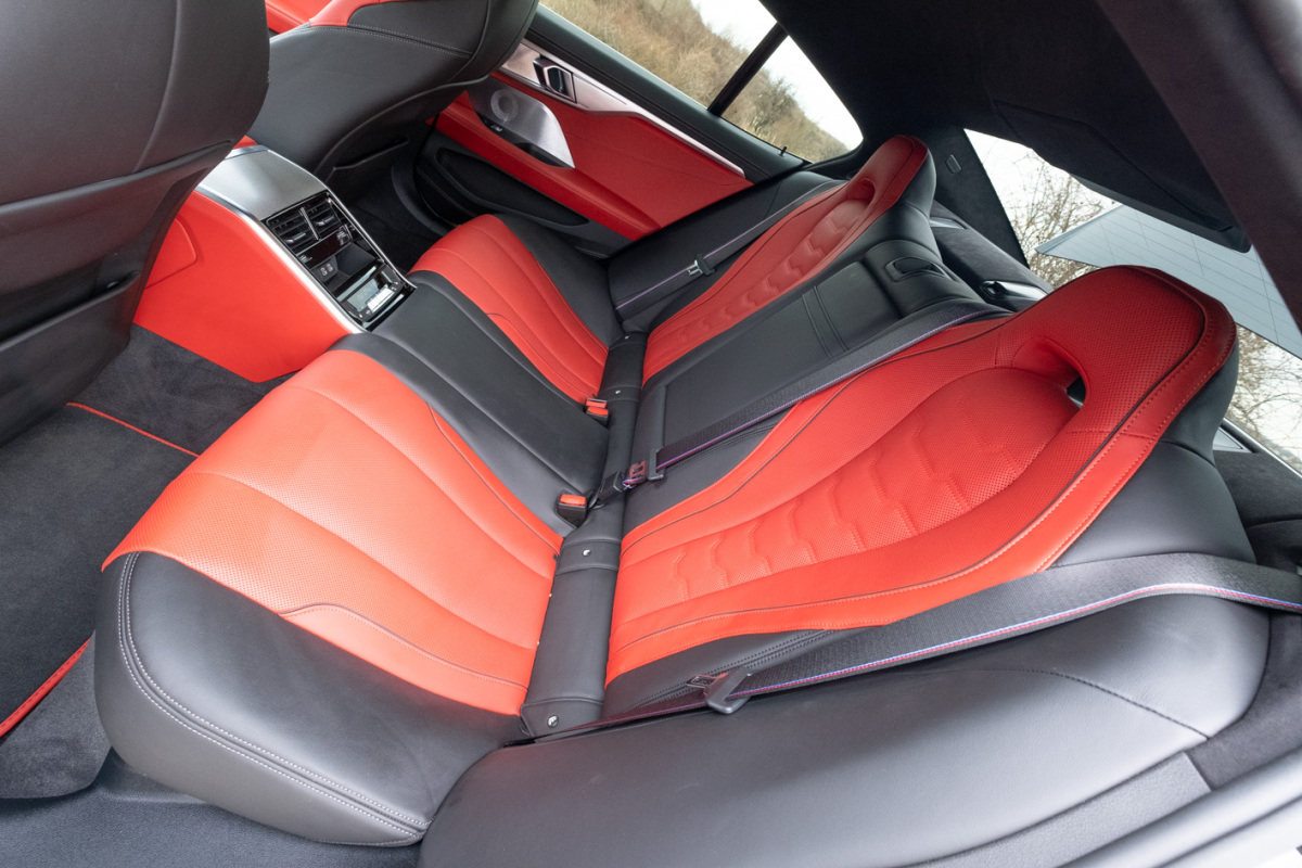 BMW M850i