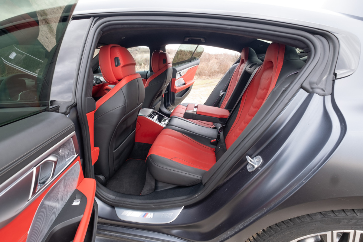 BMW M850i
