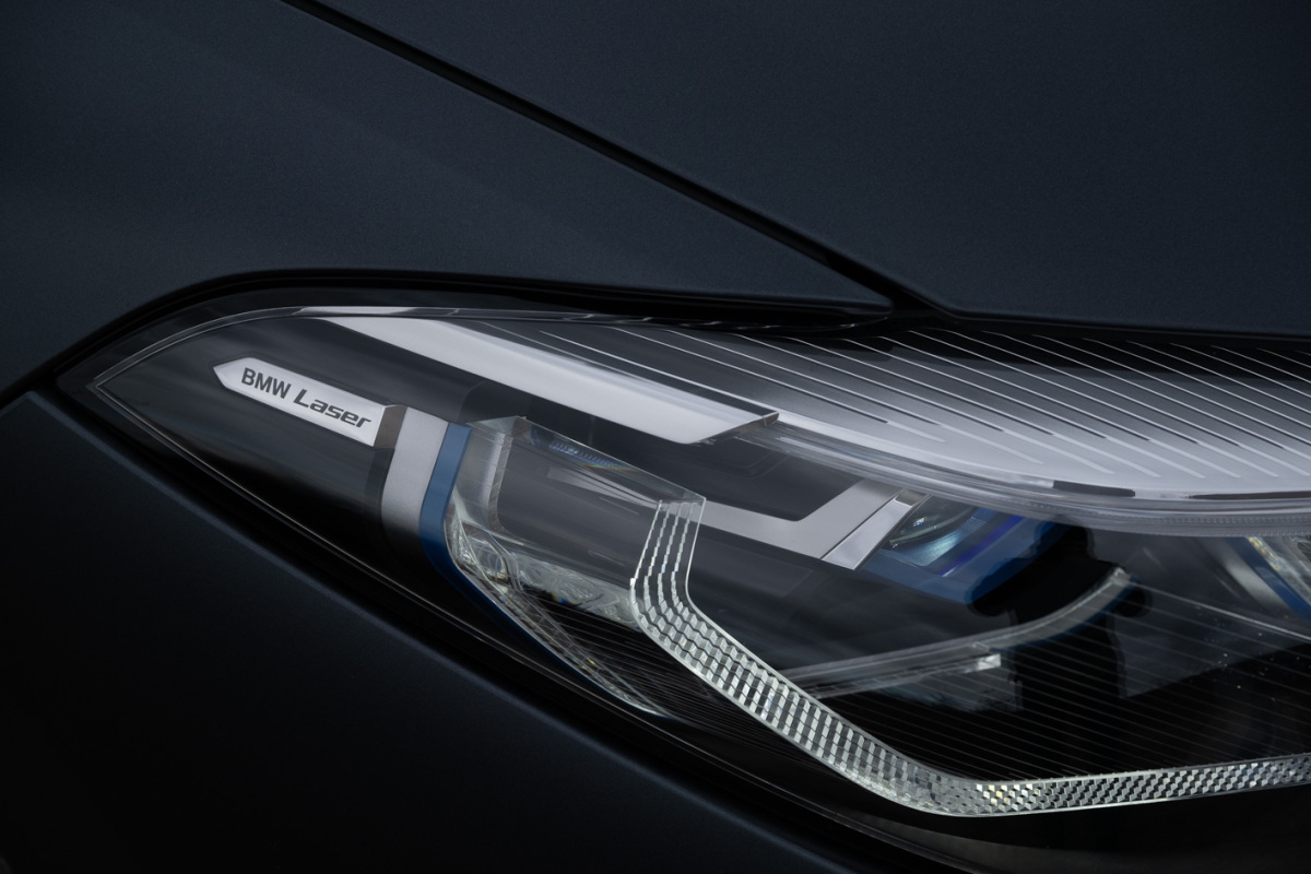 BMW M850i