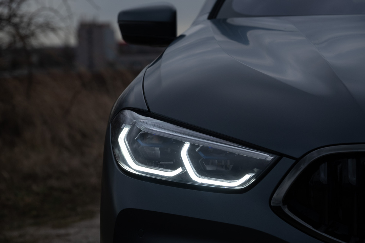 BMW M850i