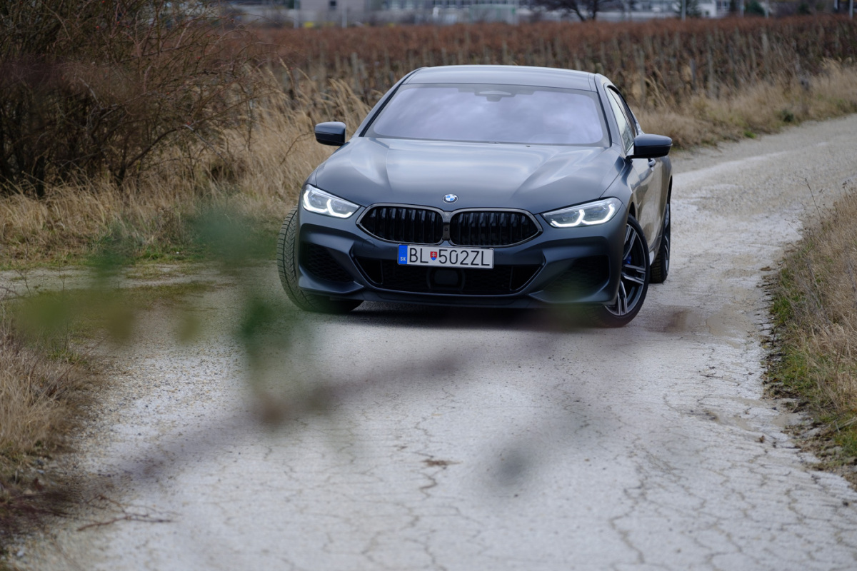 BMW M850i