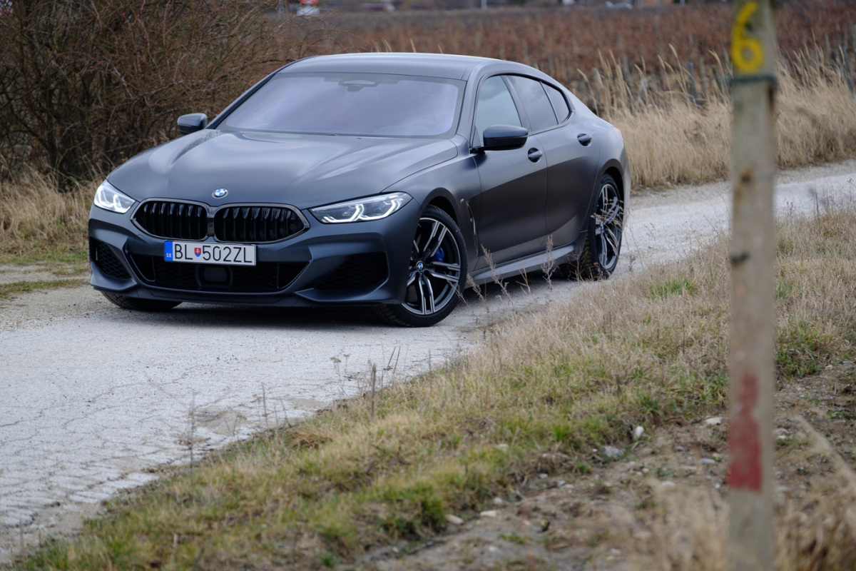 BMW M850i