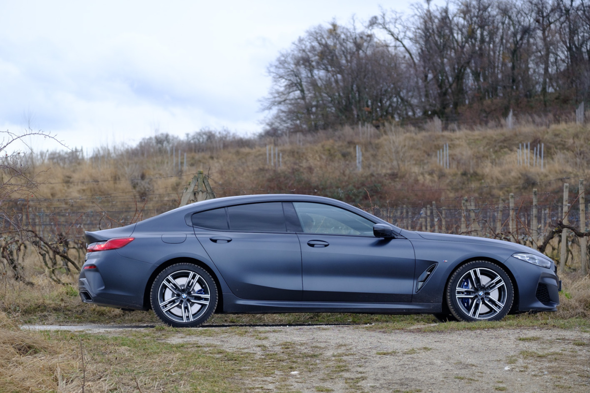 BMW M850i