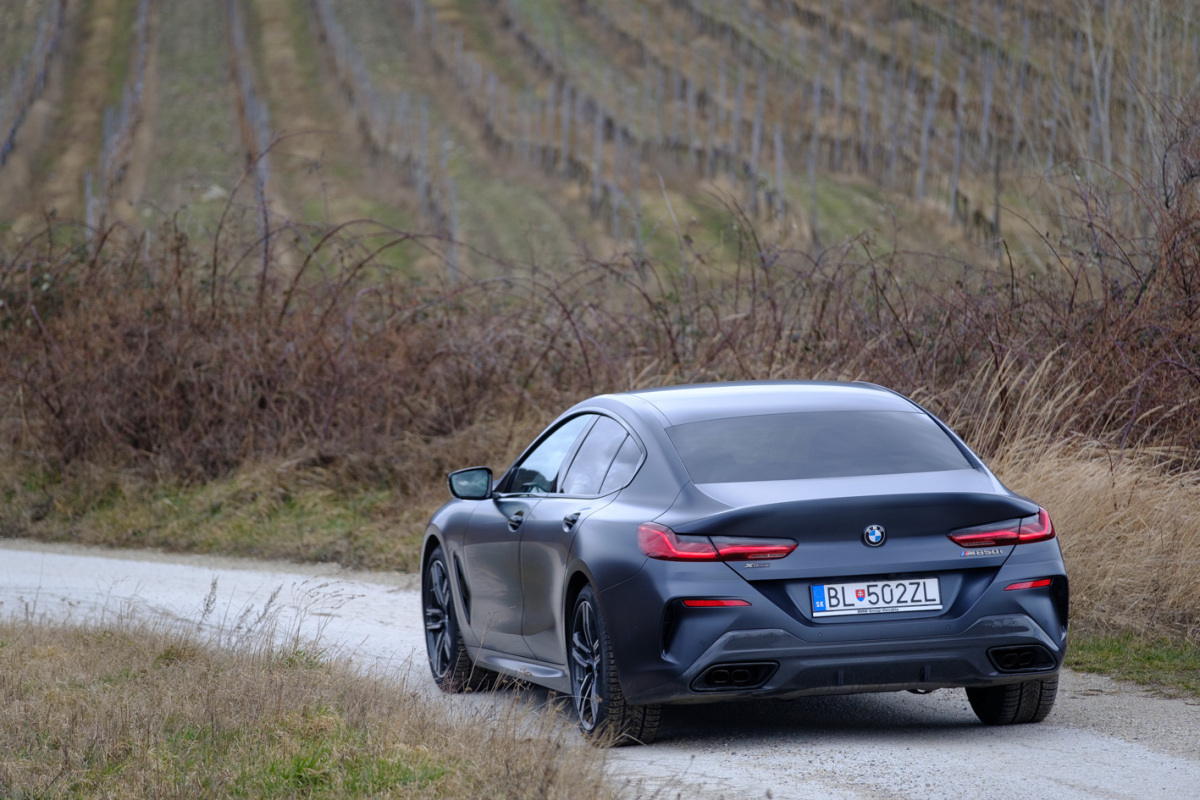 BMW M850i