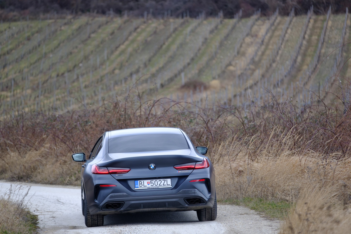 BMW M850i