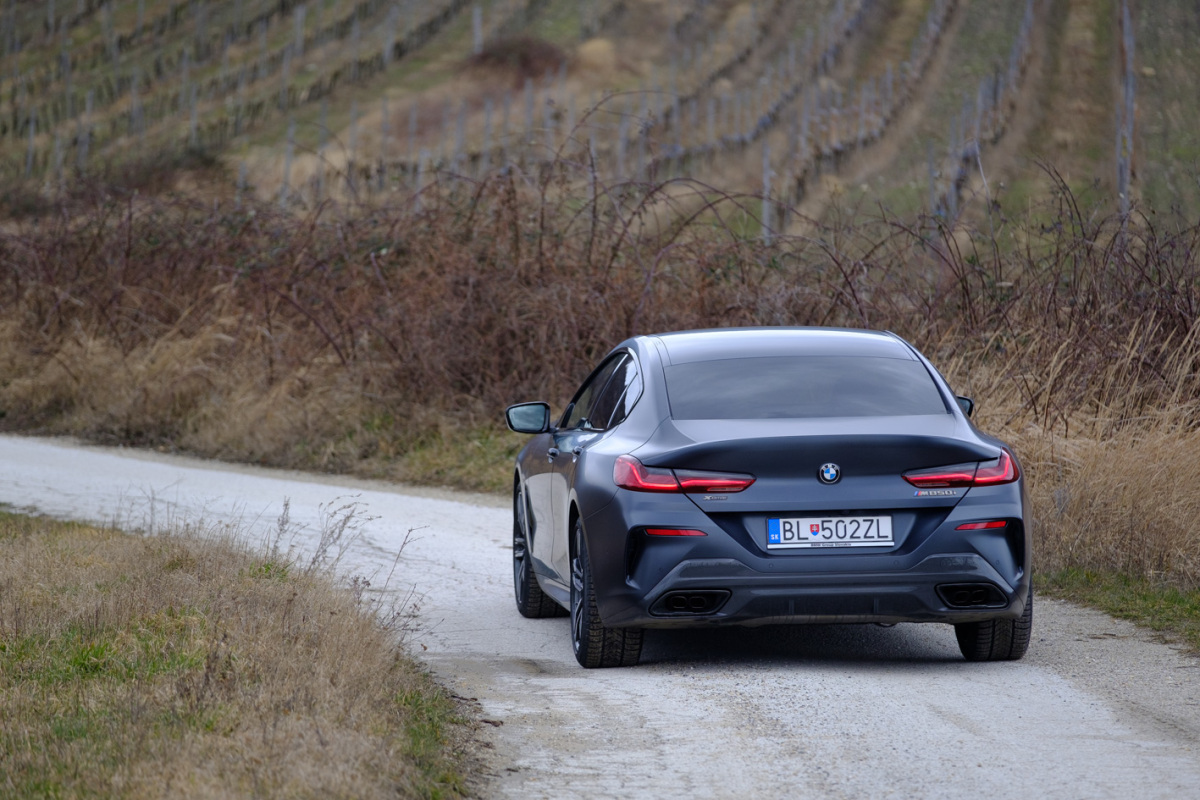 BMW M850i