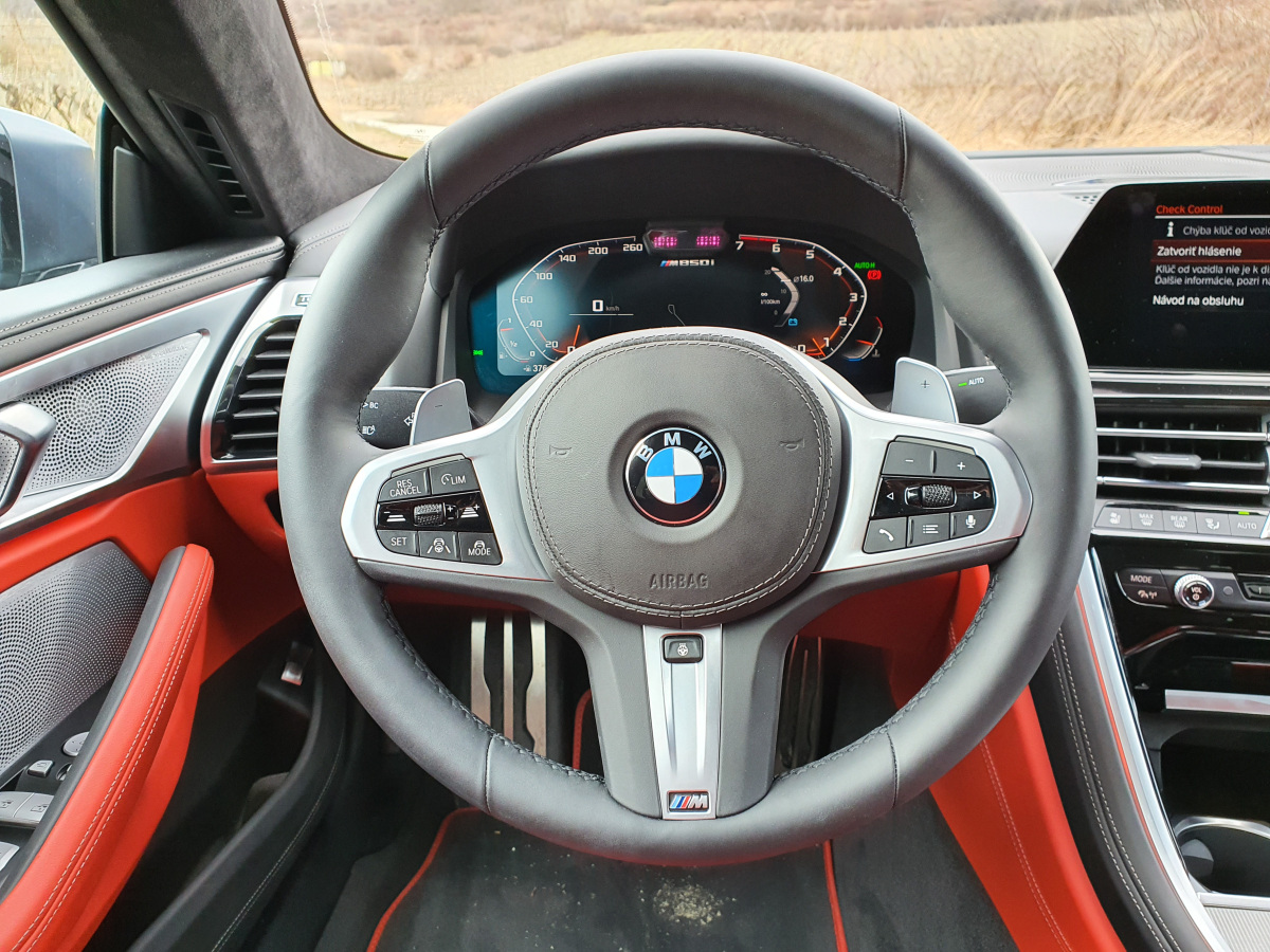 BMW M850i
