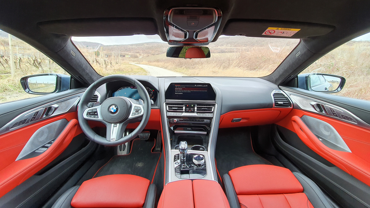BMW M850i