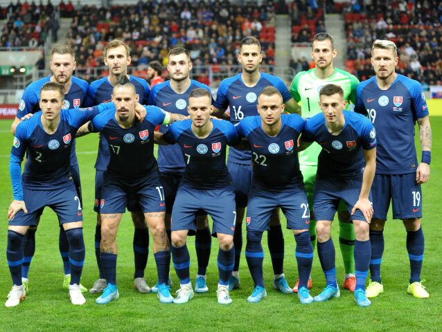 Slovenskí futbaloví reprezentanti.