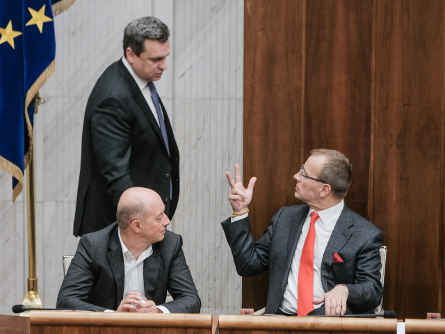 parlament, mimoriadna schodza, Kollár, , Danko,